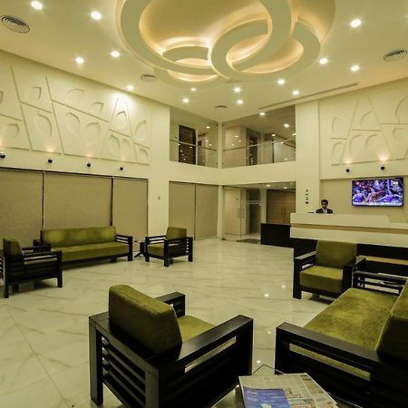The Basil Park Hotel Bhávnagar Kültér fotó