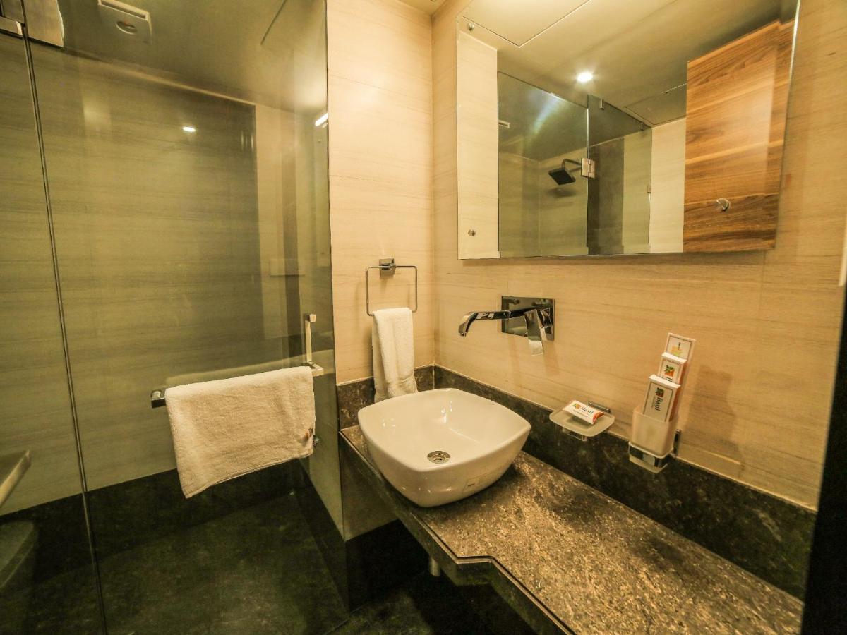 The Basil Park Hotel Bhávnagar Kültér fotó