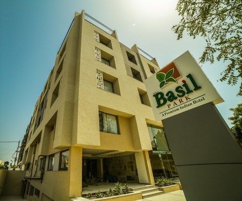 The Basil Park Hotel Bhávnagar Kültér fotó